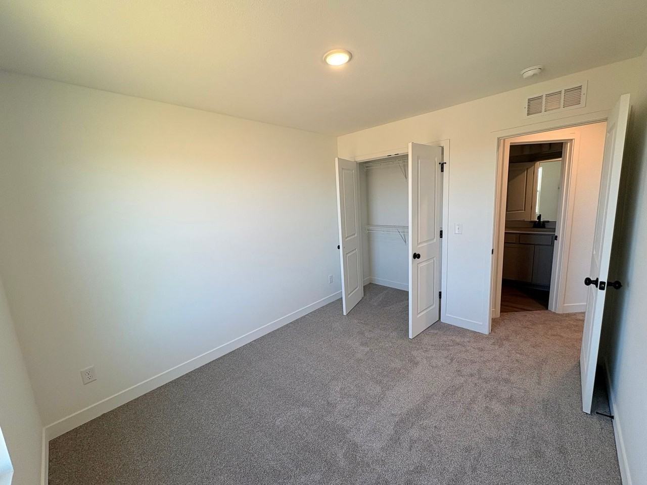 12417 S Acacia Dr - Photo 7 of 16