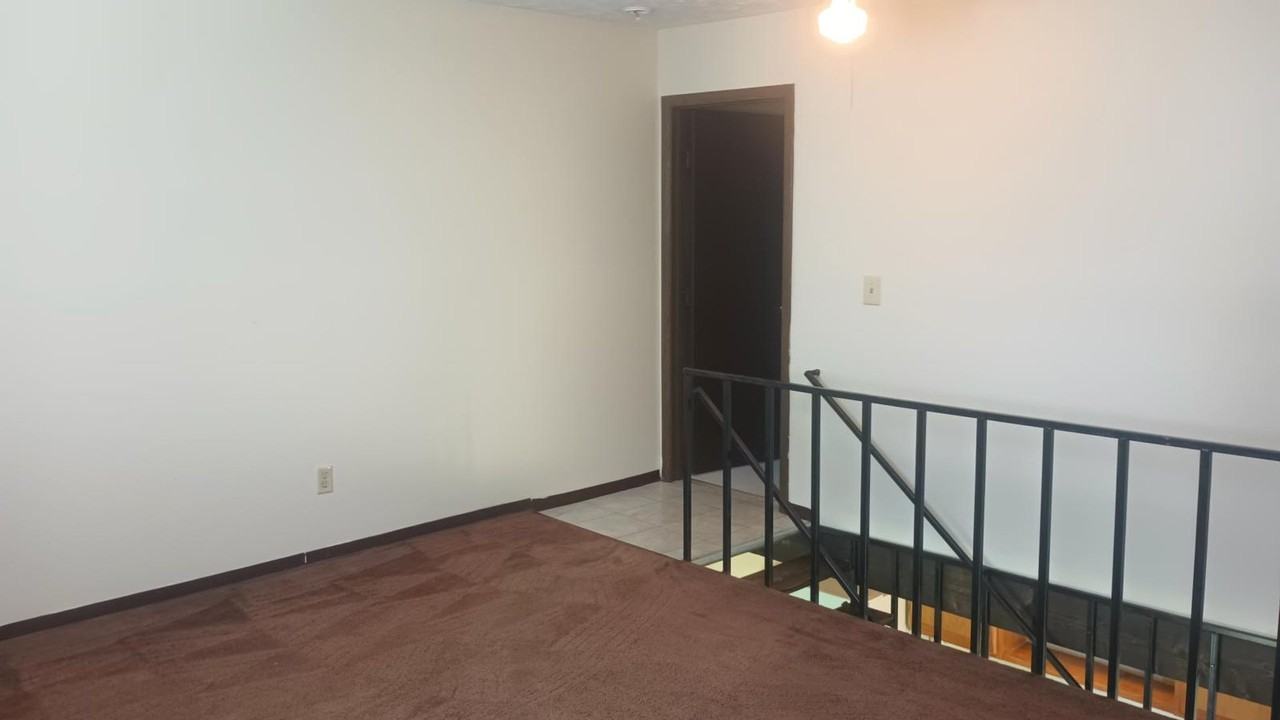 Nadine Dr Apartments - Photo 7 of 10