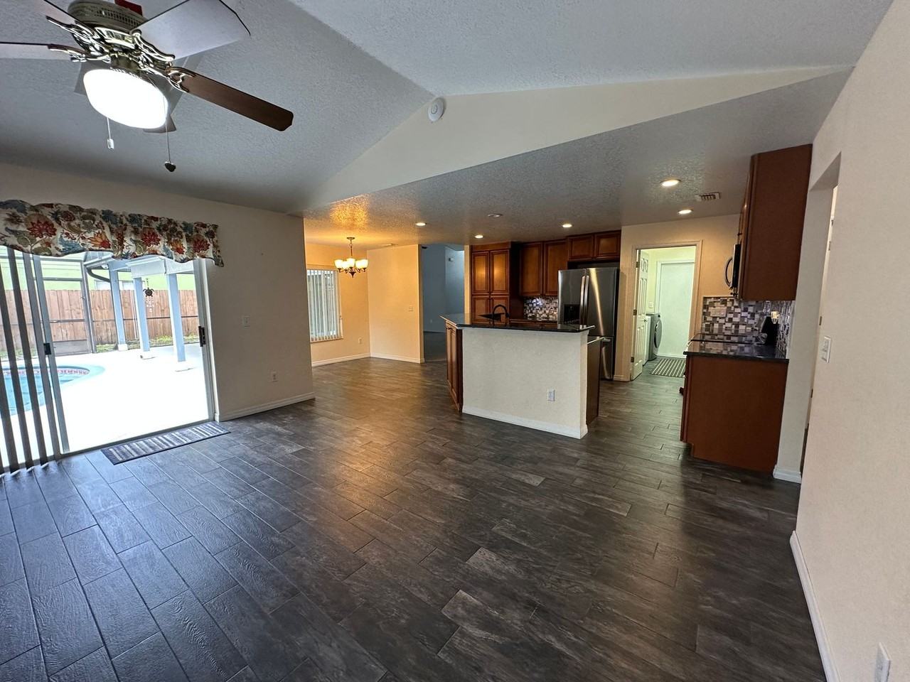 347 Misty Meadow Dr - Photo 3 of 9