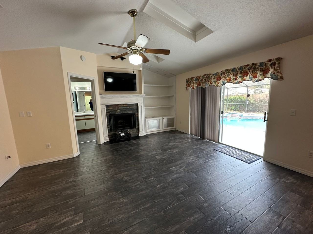 347 Misty Meadow Dr - Photo 4 of 9