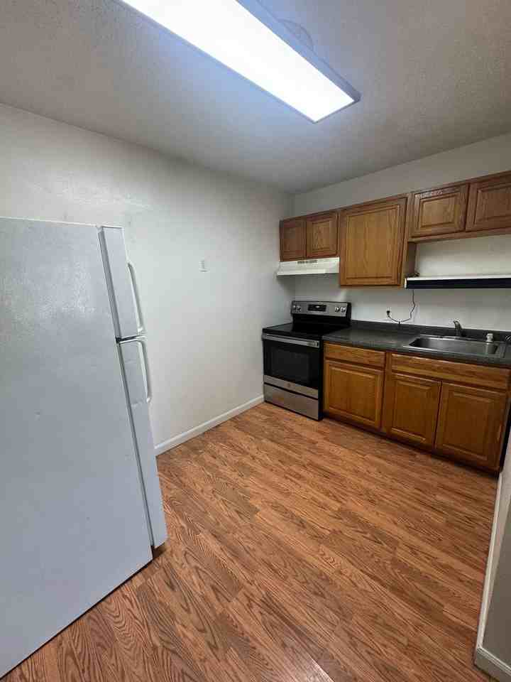 900 W 26th Ave #15 - Photo 3 of 5