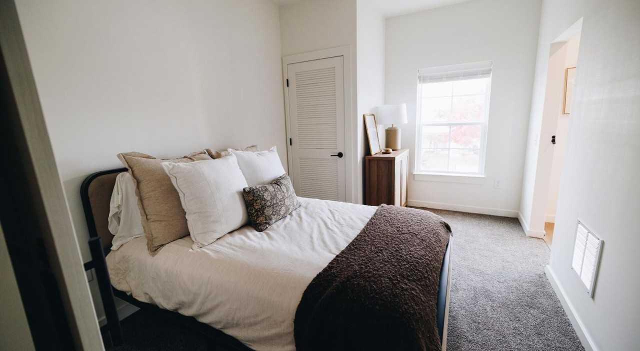 Fairway Flats Apartments - Photo 6 of 18