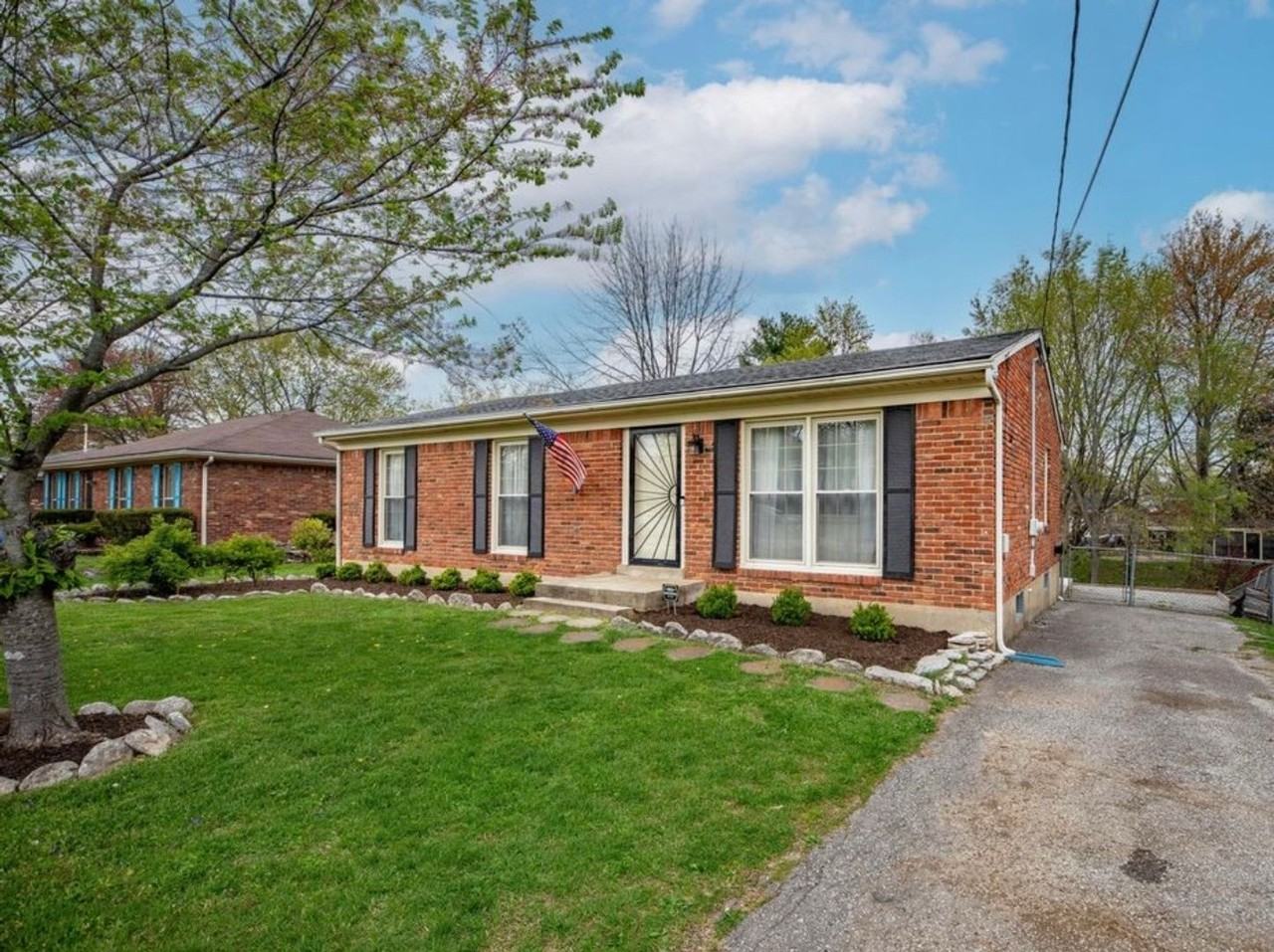 2513 Steeplechase Dr - Photo 2 of 35