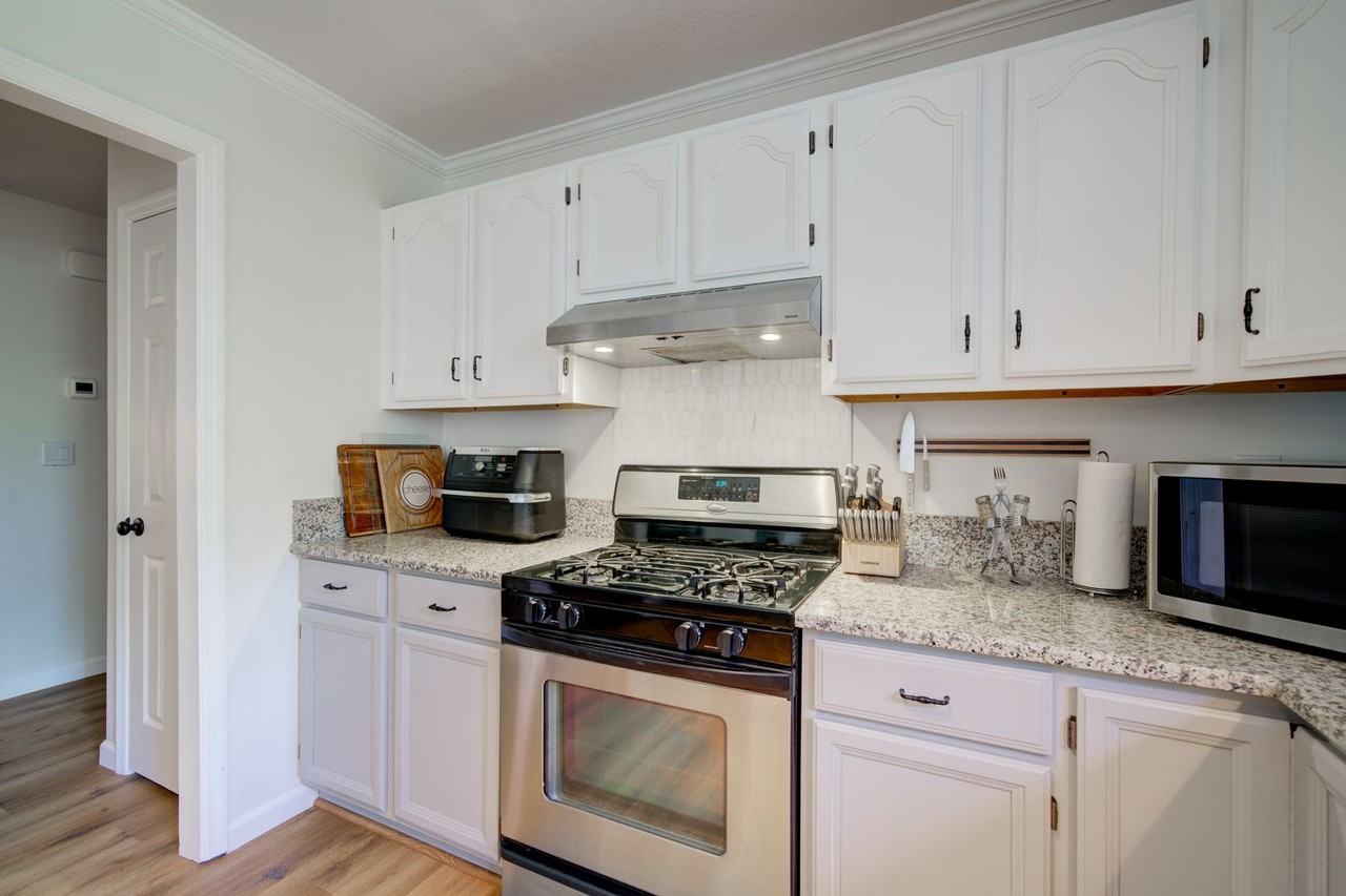 172 Sweetgrass Ave - Photo 4 of 27