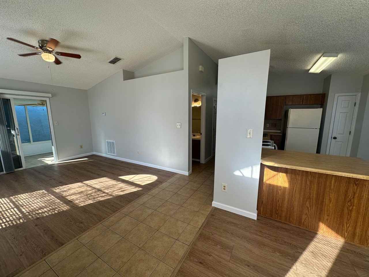 318 San Gabriel St - Photo 3 of 23