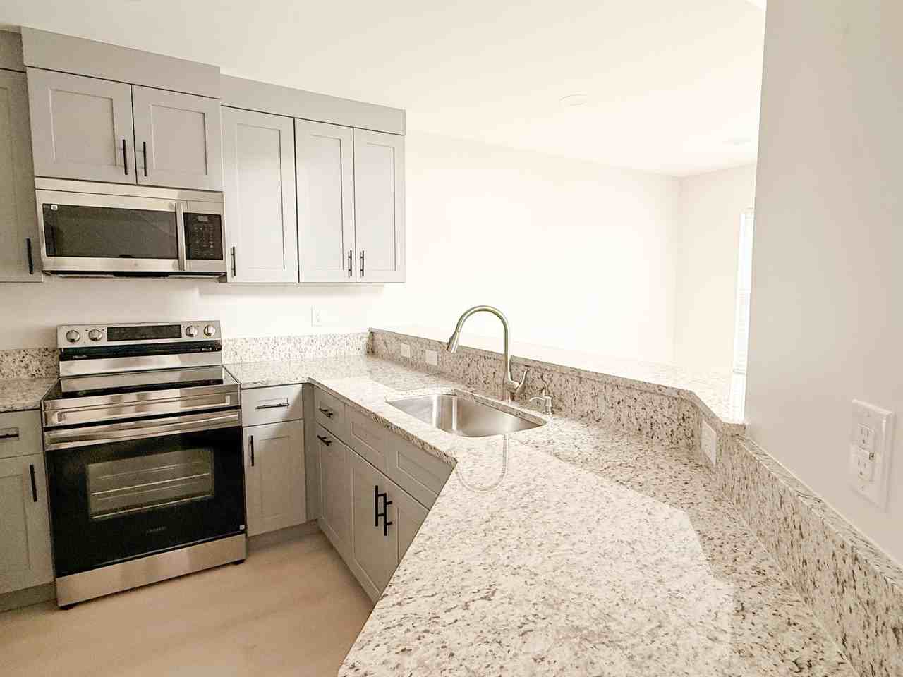 229 Cothran Rd - Photo 2 of 32