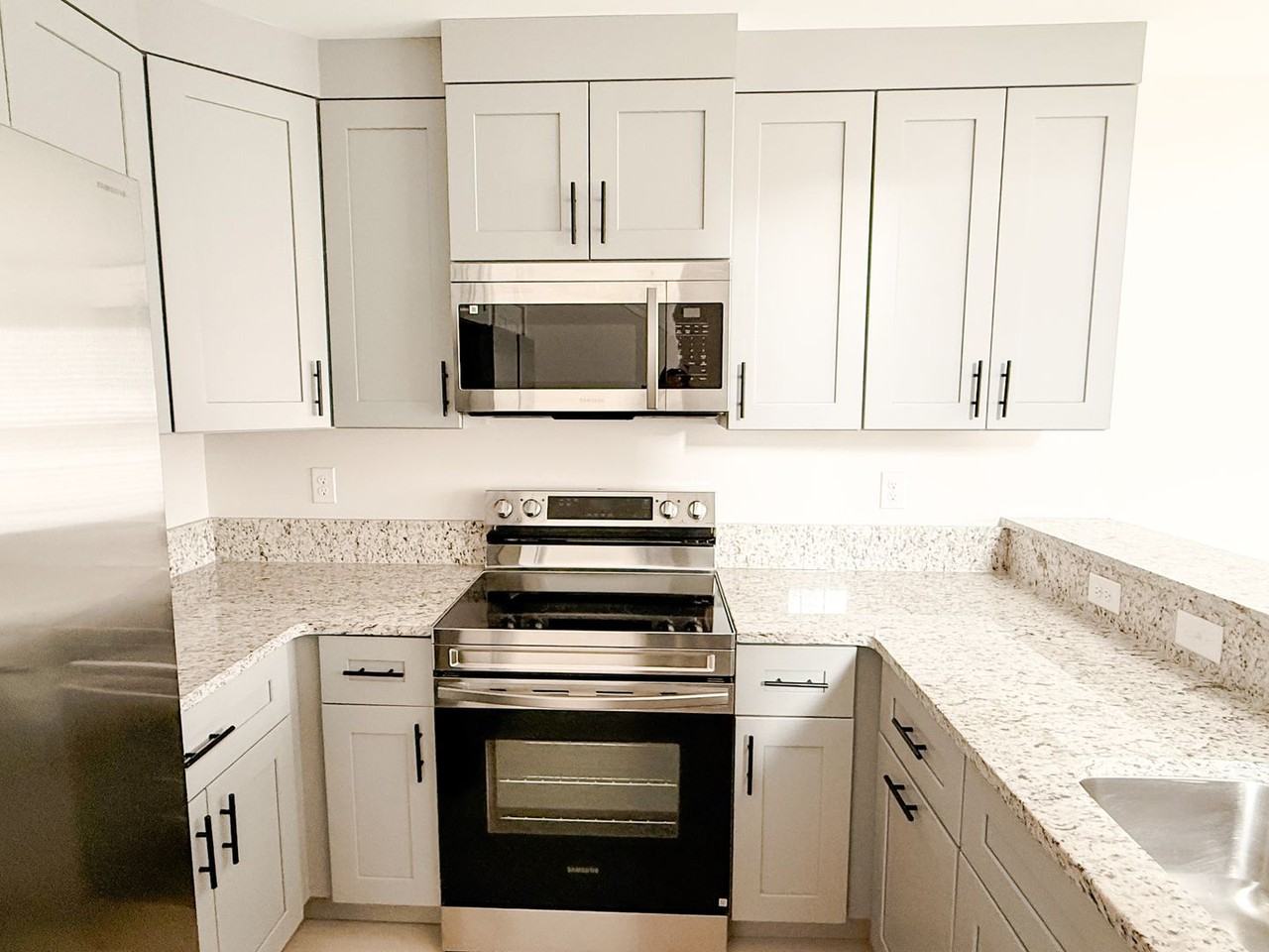 229 Cothran Rd - Photo 3 of 32