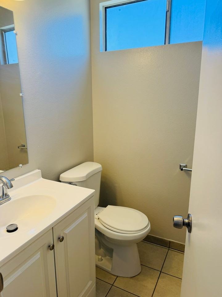 9242 Park St - Photo 7 of 13