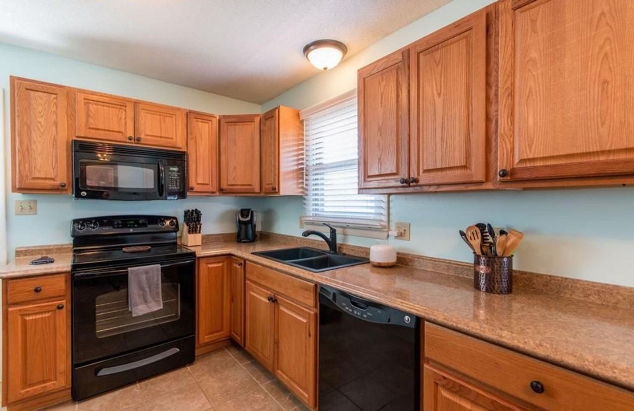 268 Bellehaven Dr - Photo 4 of 8