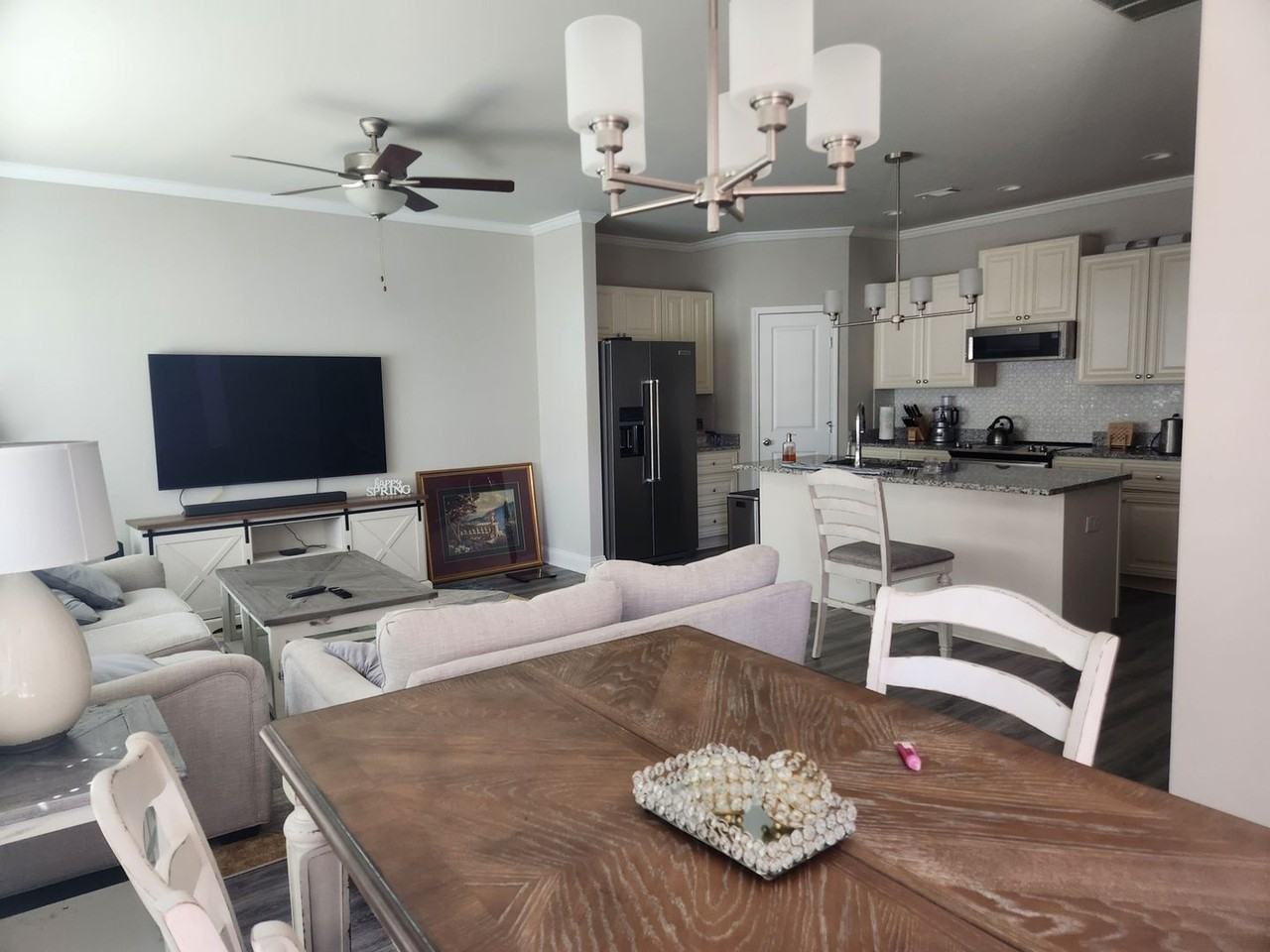 302 Cashes Dr - Photo 4 of 24