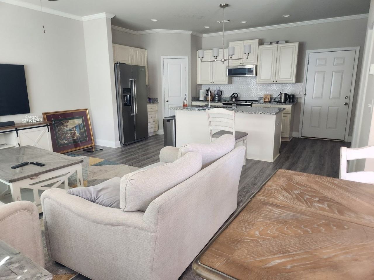 302 Cashes Dr - Photo 5 of 24