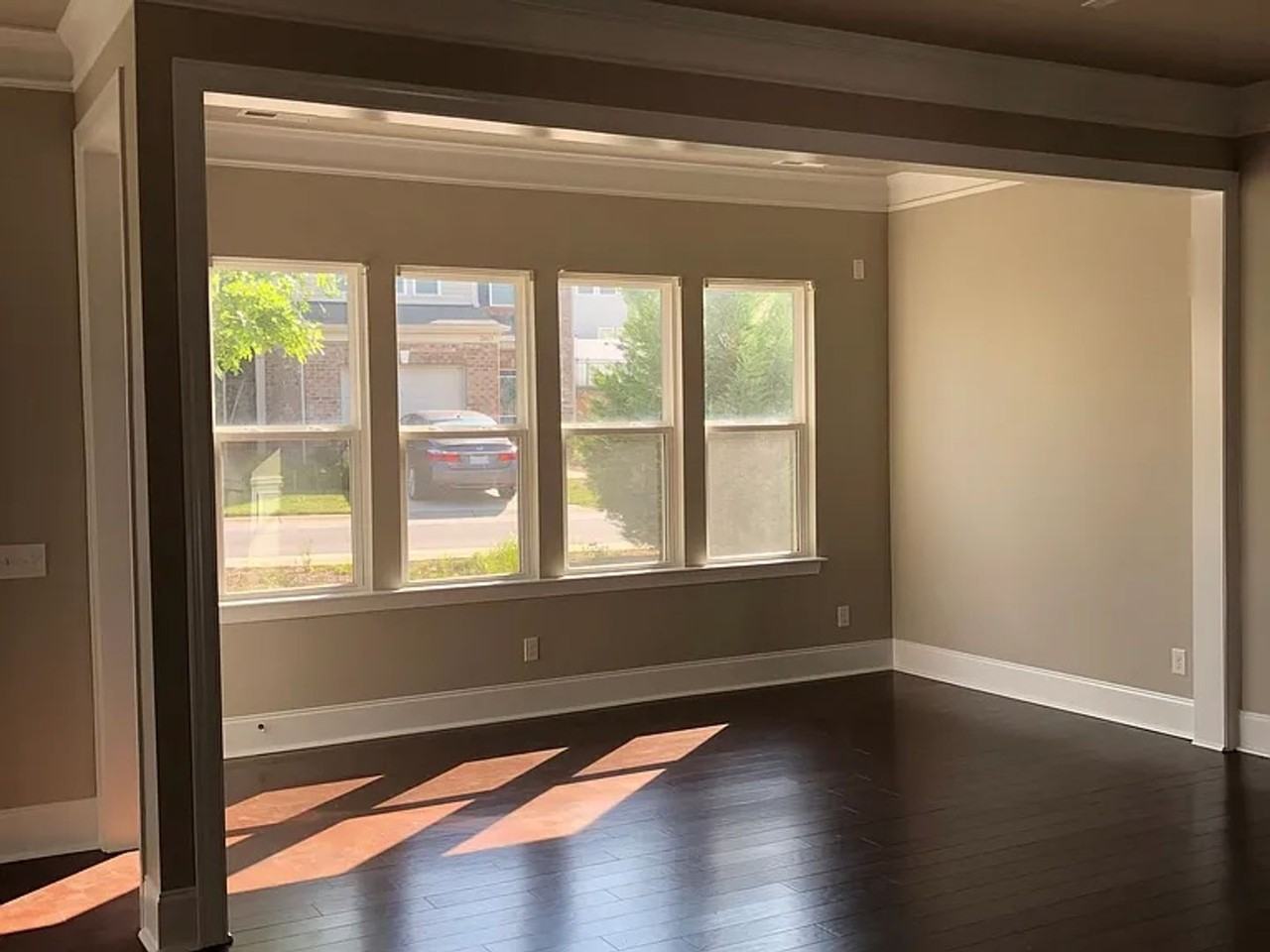 3735 Park South Station Blvd - Photo 4 of 19