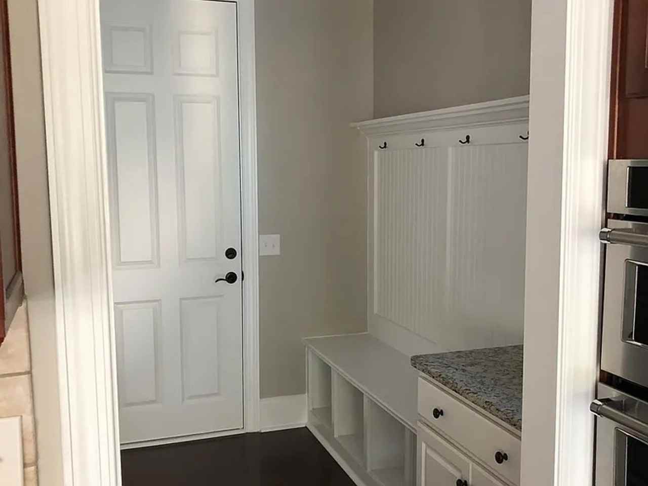 3735 Park South Station Blvd - Photo 6 of 19