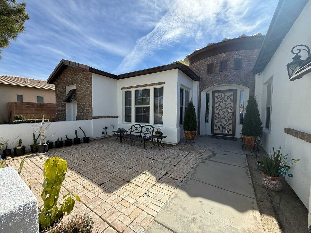 19277 Stratford Way - Photo 2 of 50