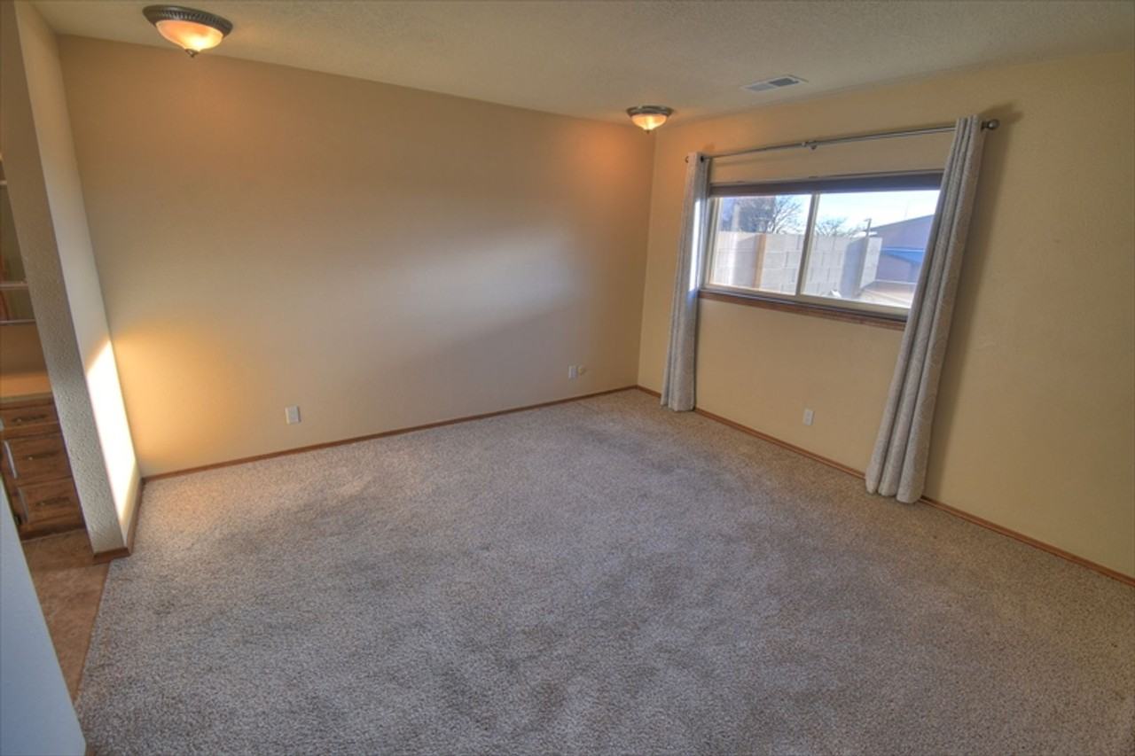 1543 Donette Pl Ne - Photo 7 of 15