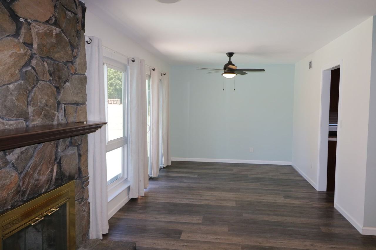 27521 Glasser Ave - Photo 7 of 31