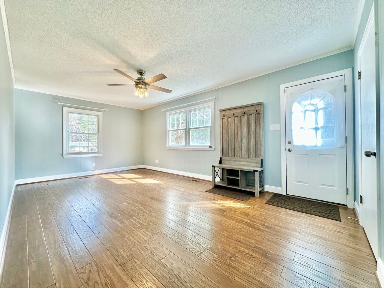 6925 Innesbrook Way - Photo 3 of 35