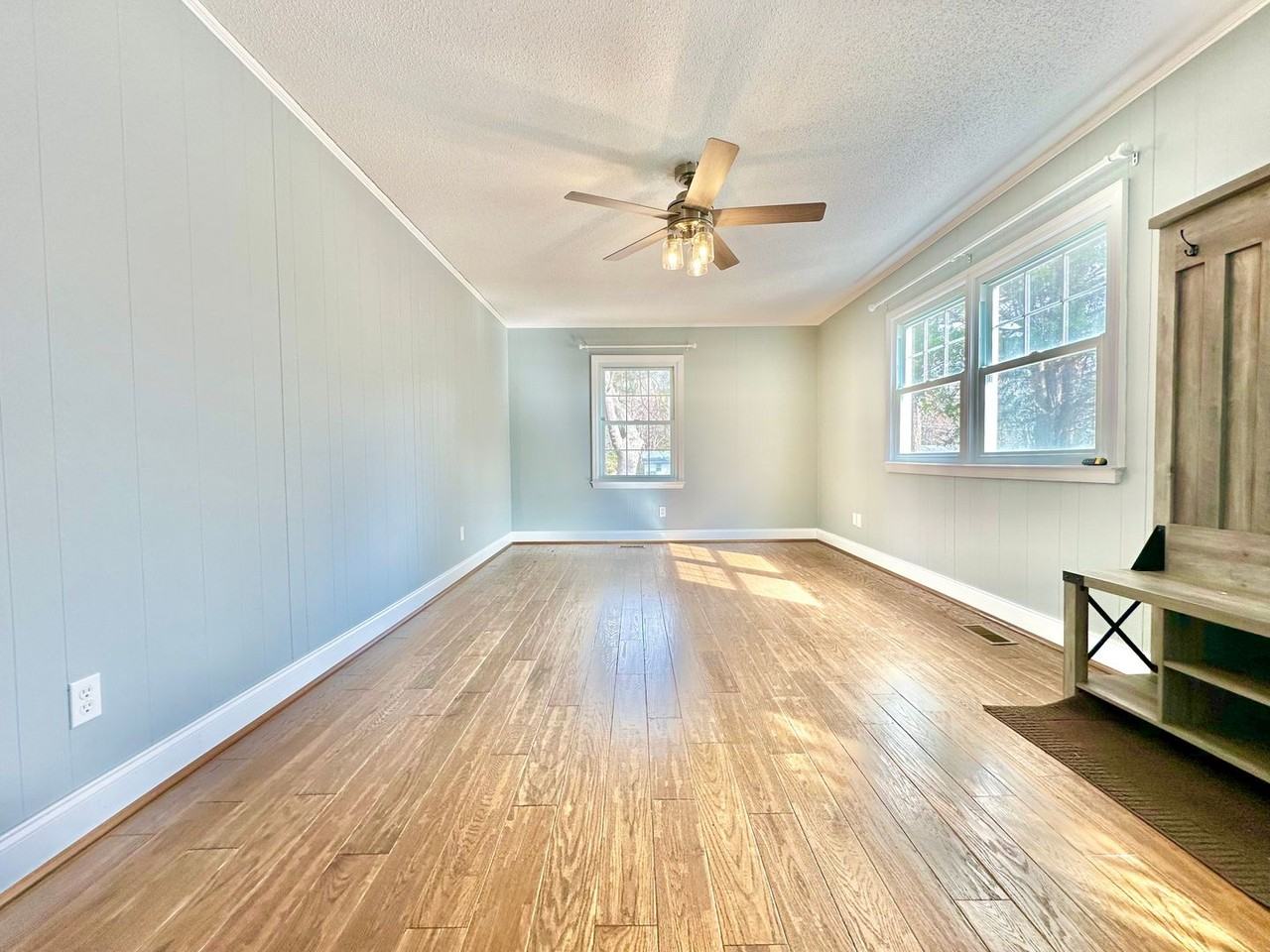 6925 Innesbrook Way - Photo 4 of 35