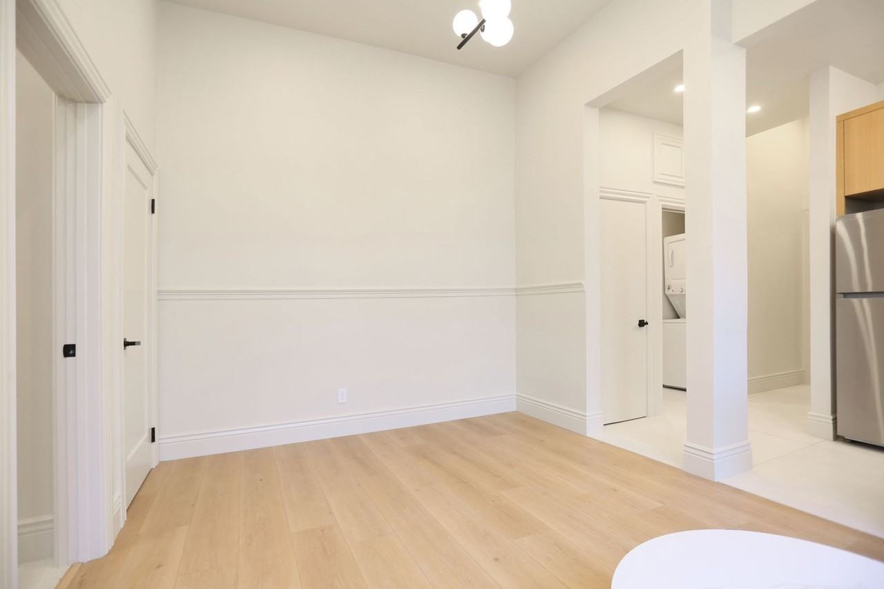 2221 Pacific Ave - Photo 5 of 20