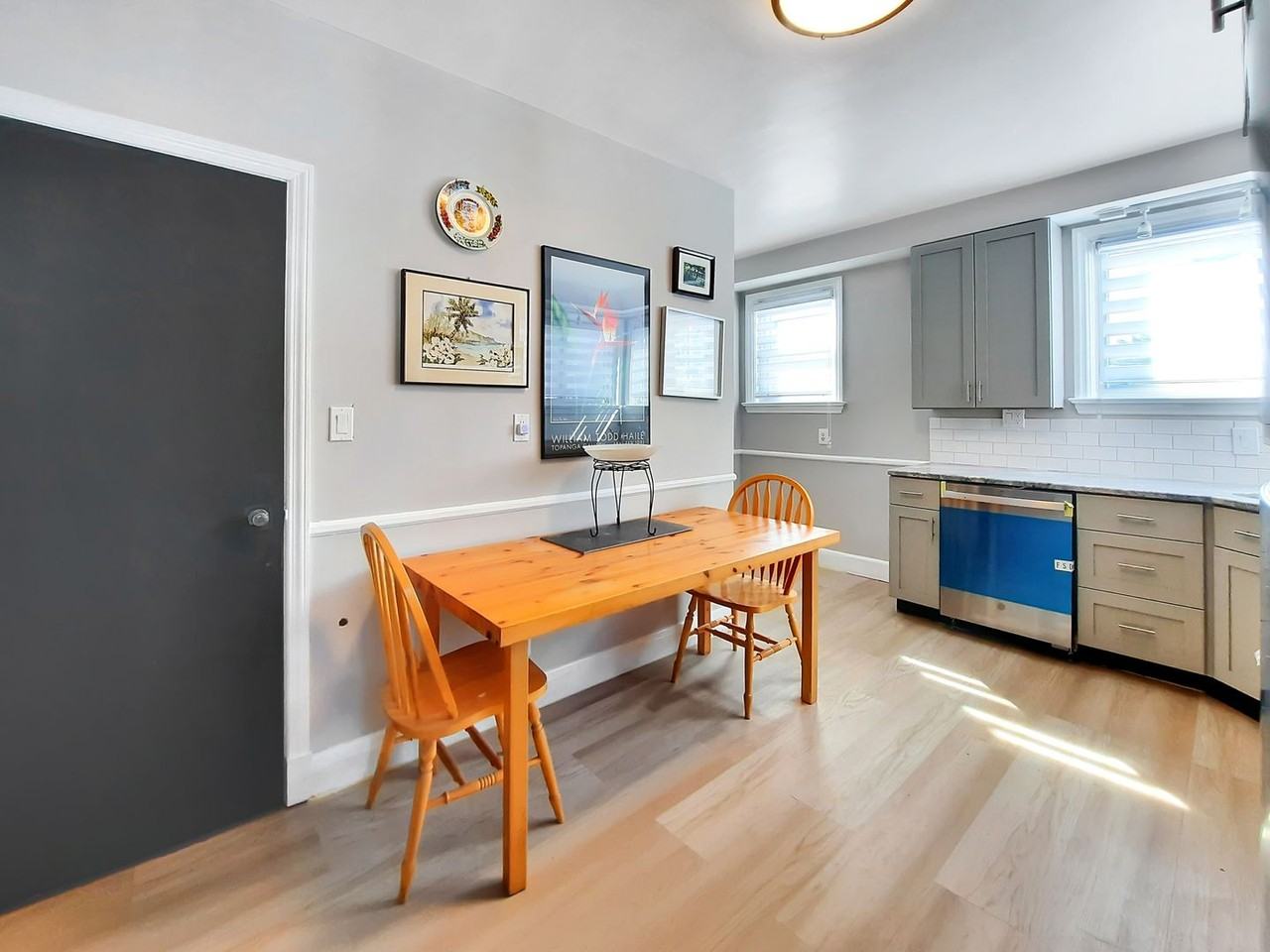 214 Sudbrook Ln - Photo 4 of 18