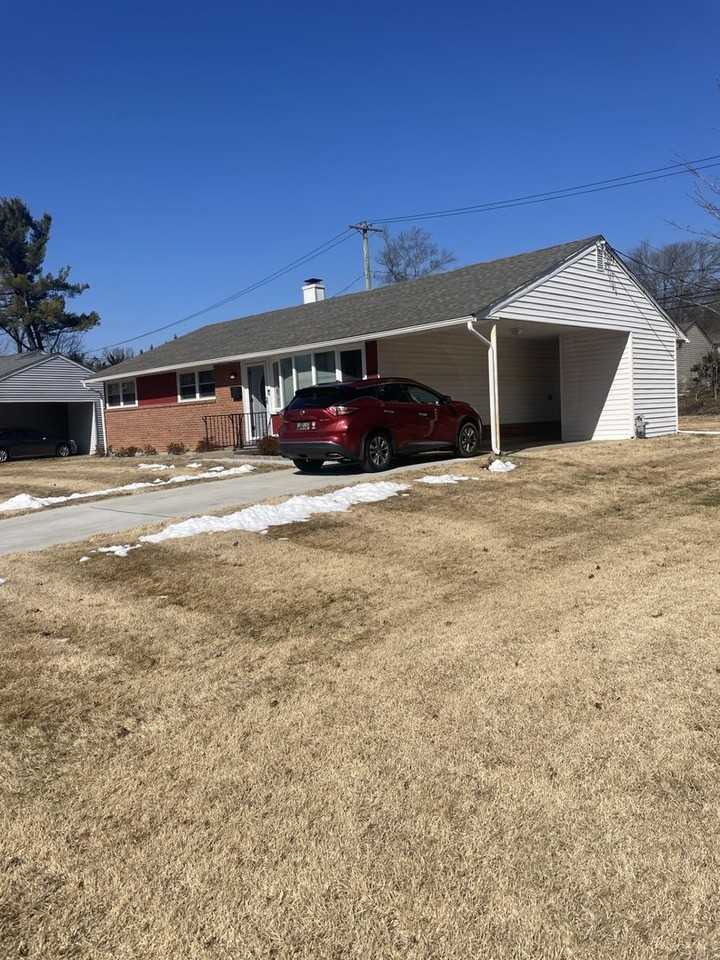 1707 Dalfield Dr - Photo 3 of 18