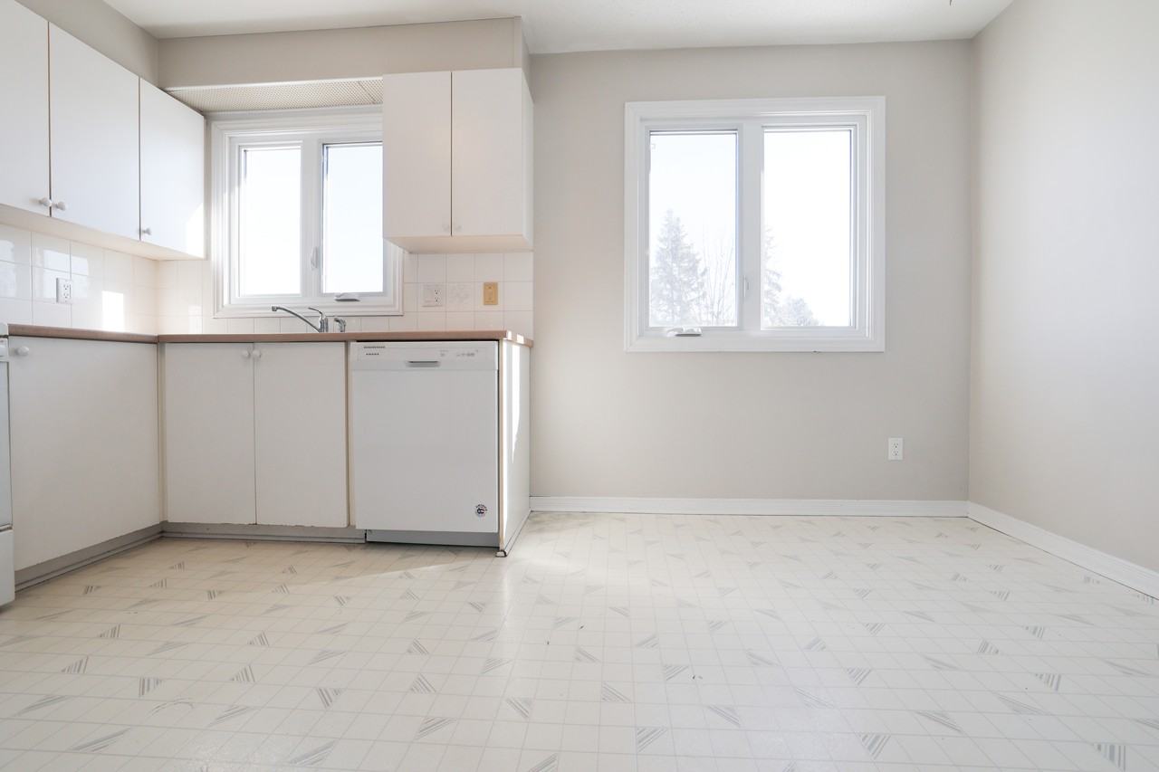 6245 Tealwood Place - Photo 5 of 11