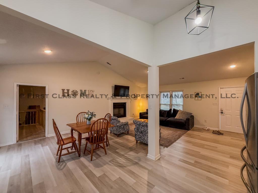 5819 Woodrock Ct - Photo 2 of 26