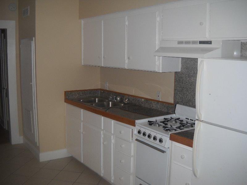 448 Burton Ave #448 - Photo 3 of 4