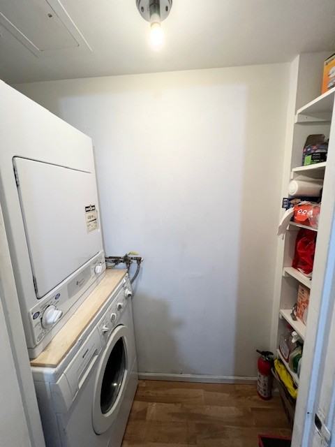 717 Bay Street - Photo 3 of 11