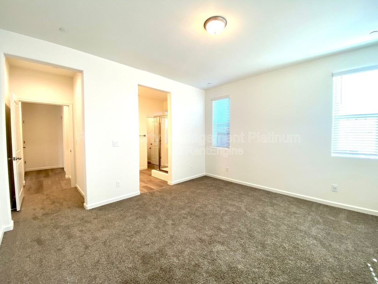 4137 Beverly Ave - Photo 4 of 38