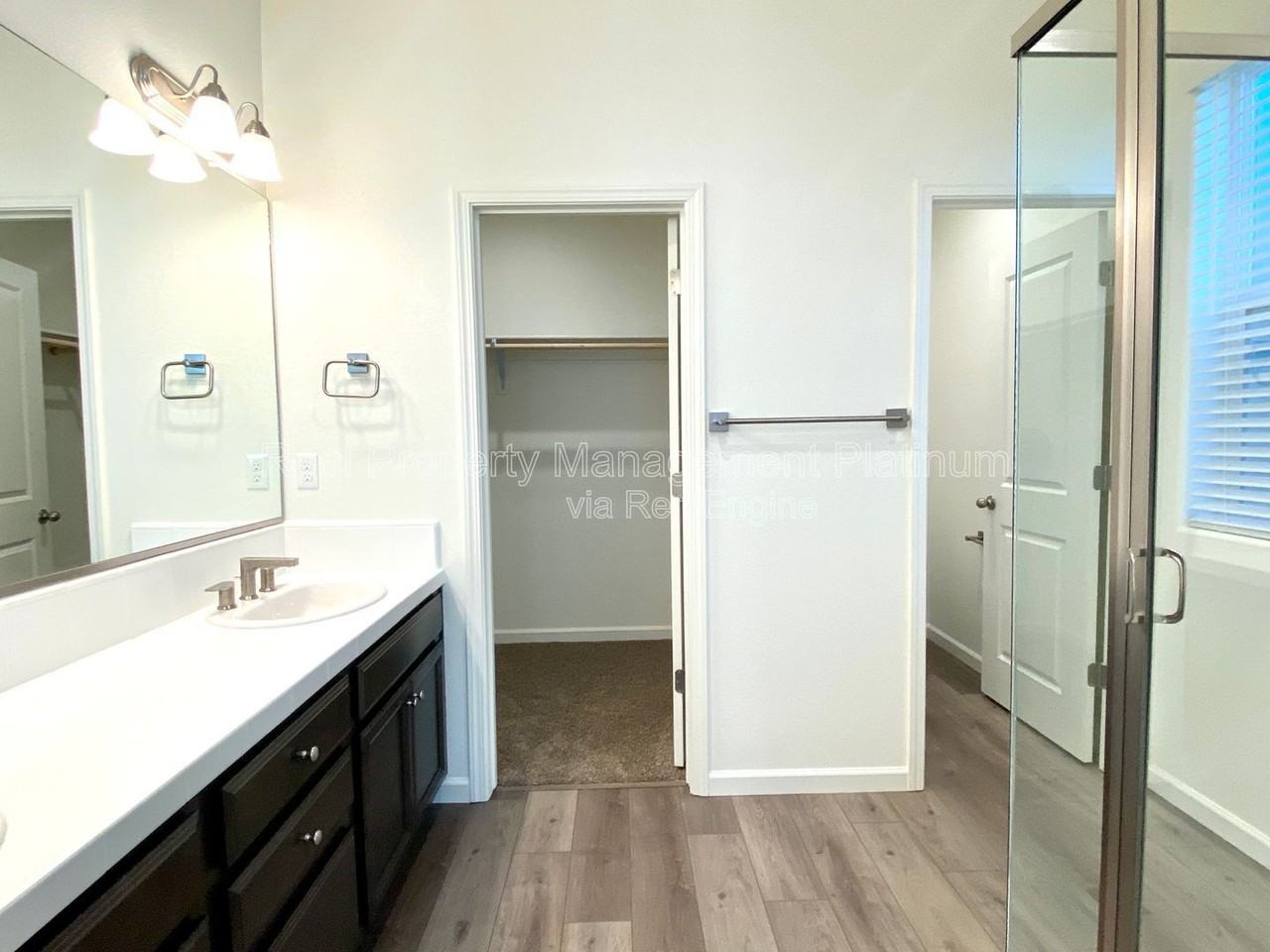 4137 Beverly Ave - Photo 5 of 38