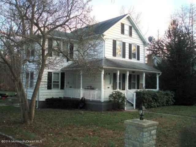 131 Asbury Rd - Photo 2 of 12