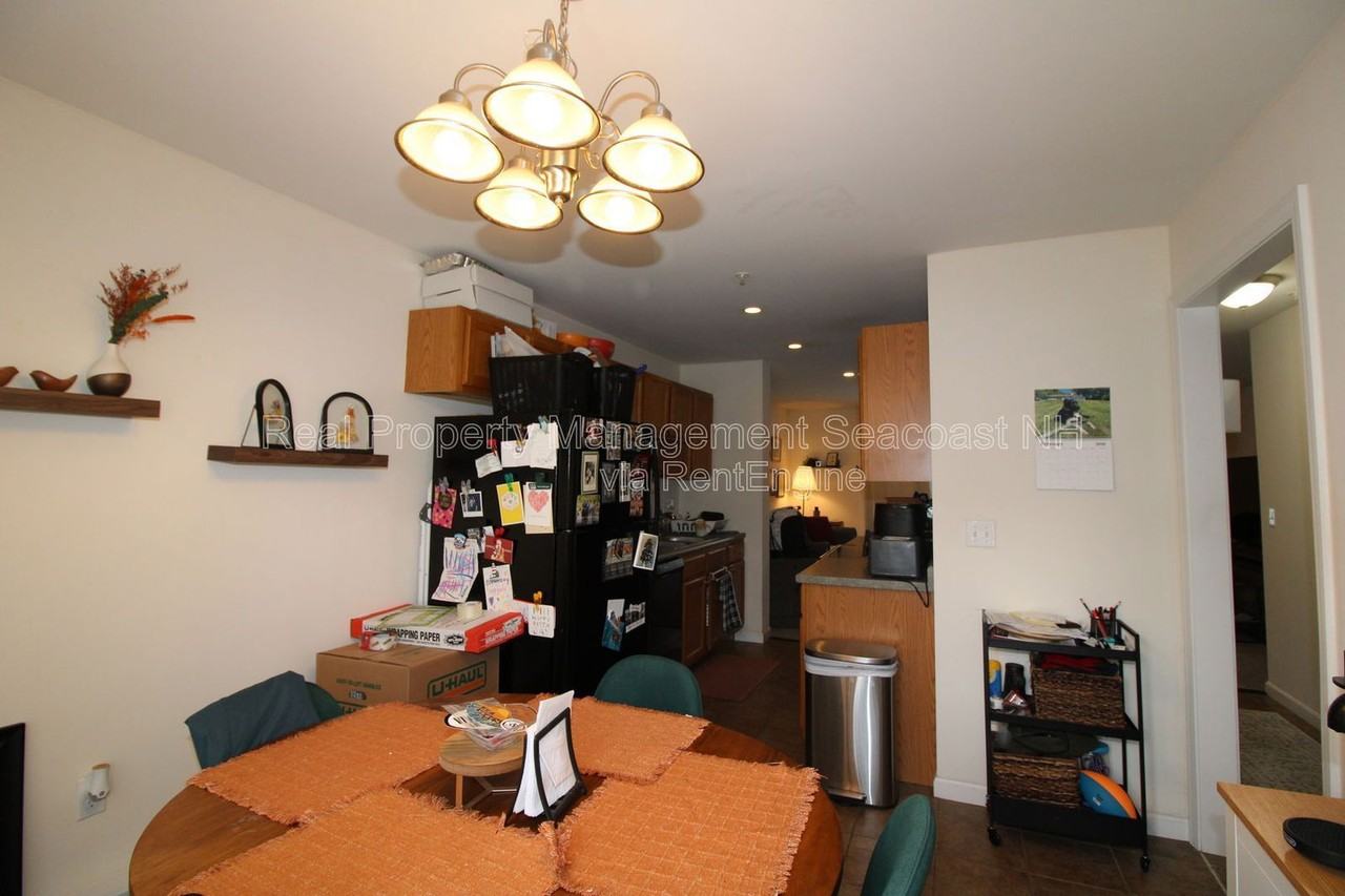 1 Waverly Dr - Photo 4 of 22