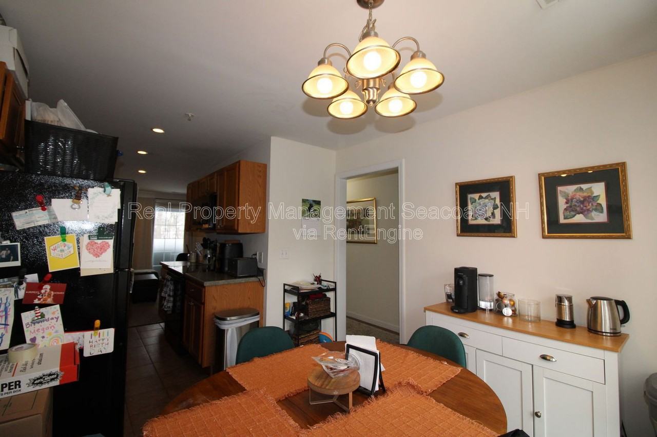 1 Waverly Dr - Photo 5 of 22