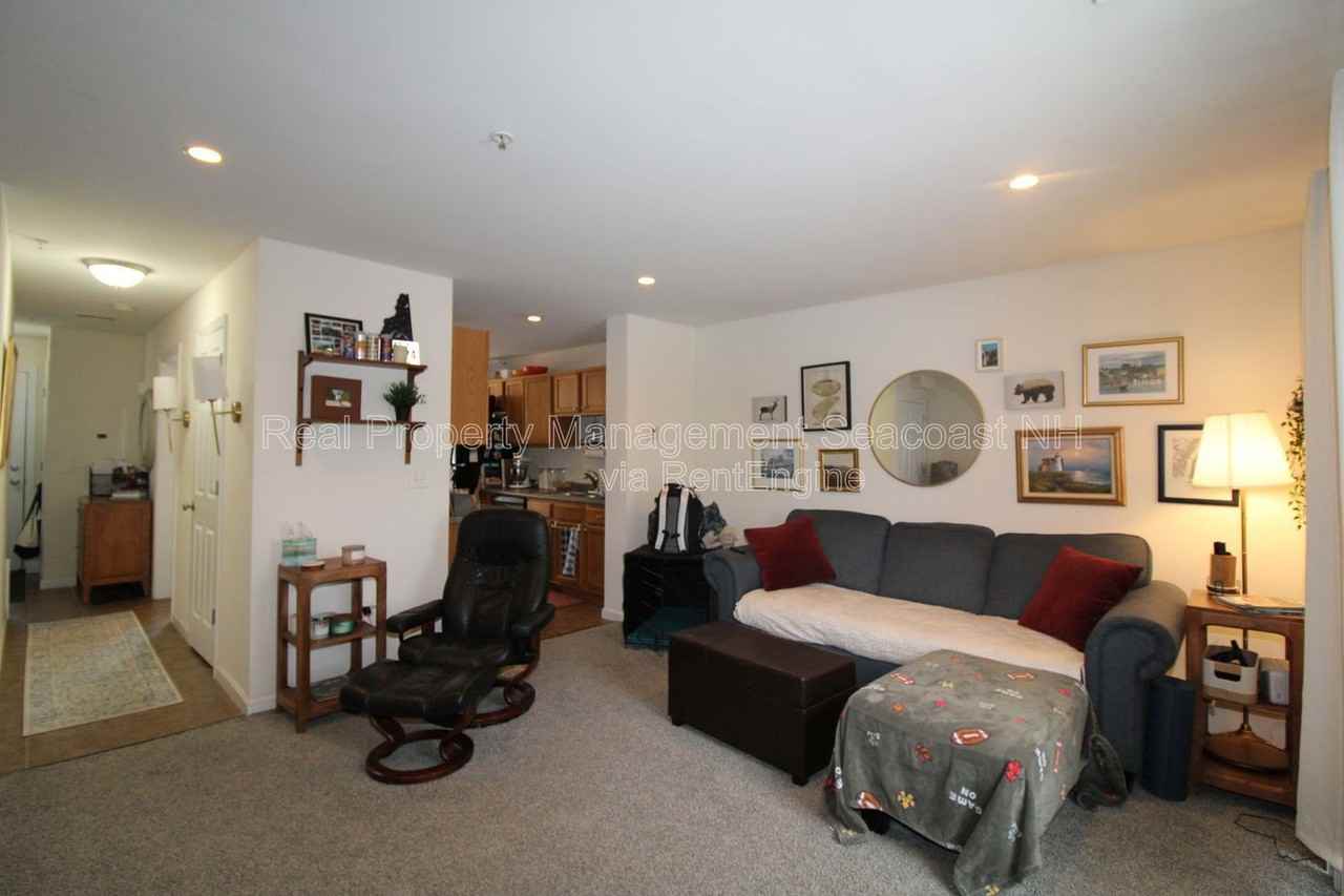 1 Waverly Dr - Photo 7 of 22