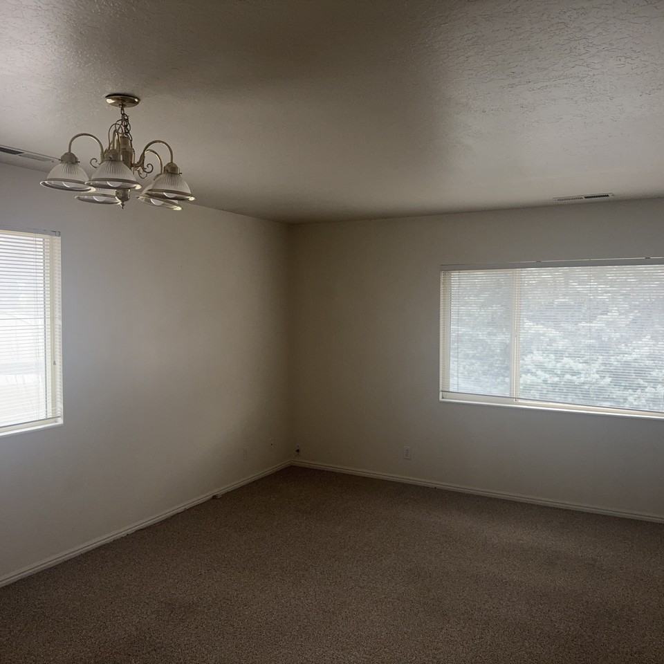 1431 Monroe Blvd #2 - Photo 6 of 9