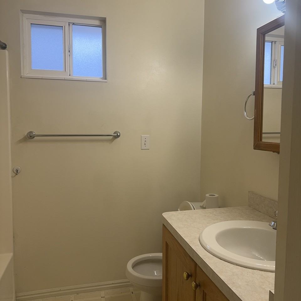 1431 Monroe Blvd #2 - Photo 4 of 9