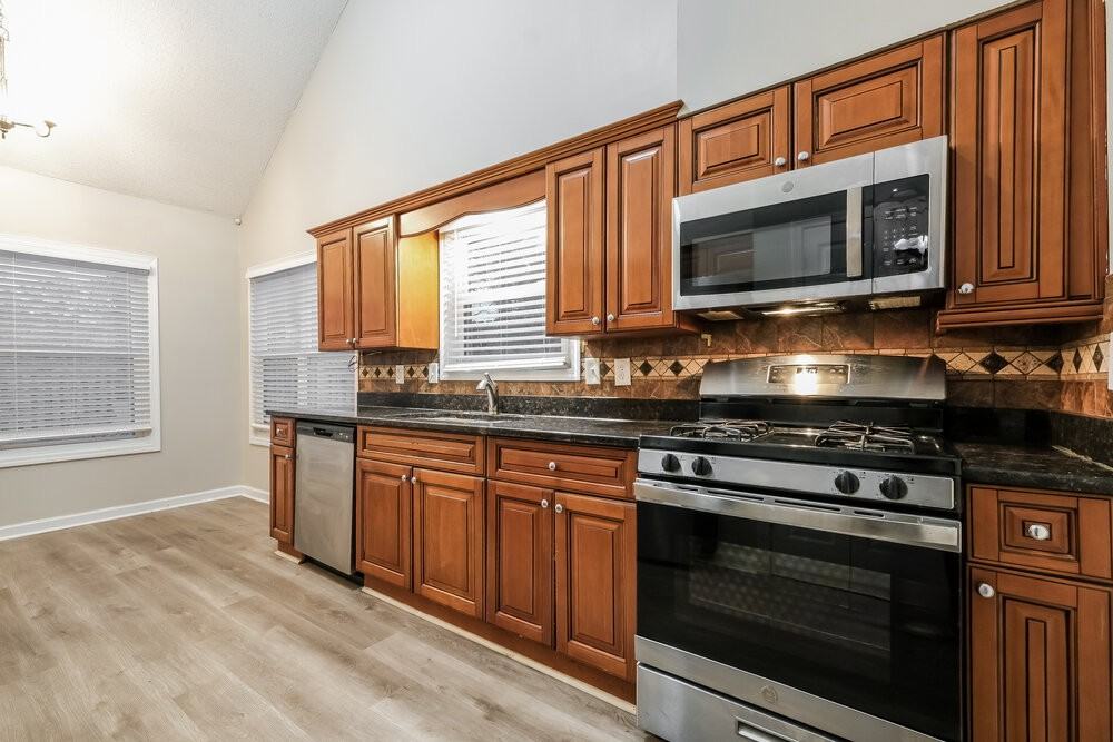 4252 Brandy Ann Dr - Photo 7 of 17