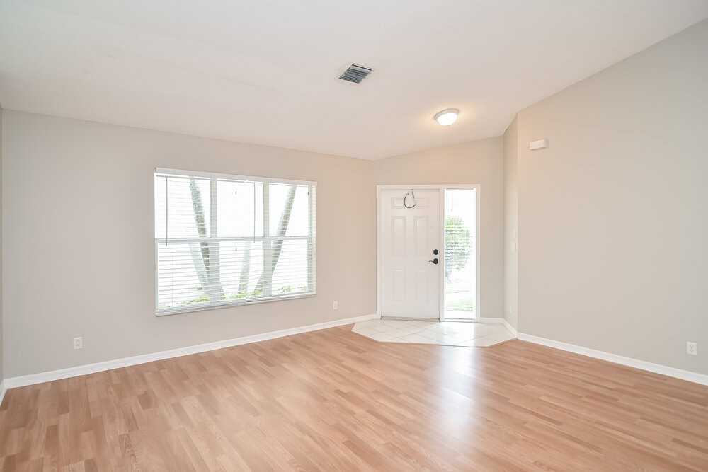 23333 Sunview Way - Photo 3 of 16