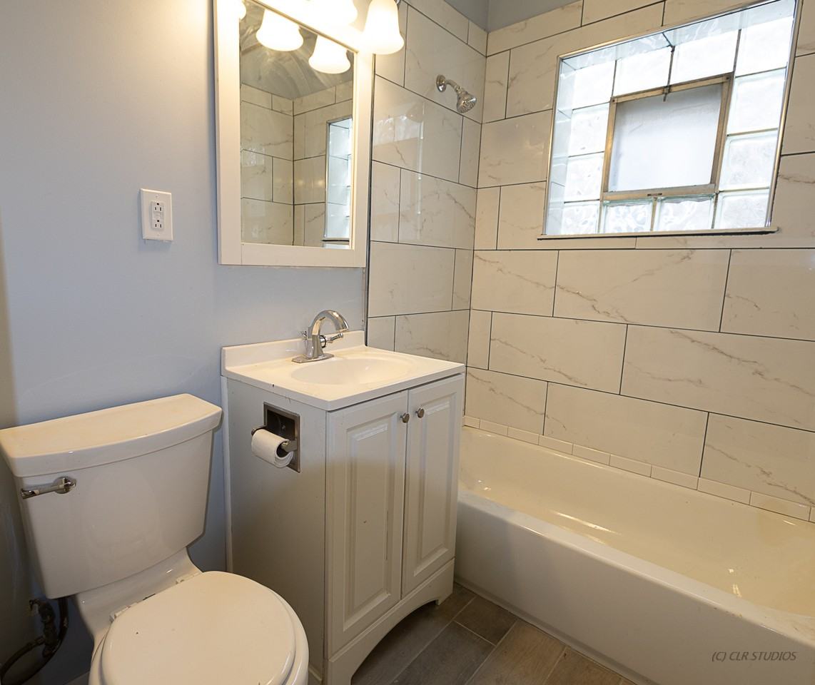 1841 N Linder Ave #2 - Photo 2 of 12