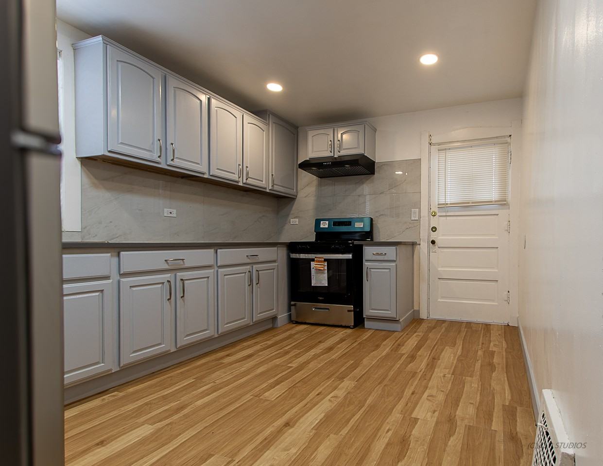 1841 N Linder Ave #2 - Photo 4 of 12