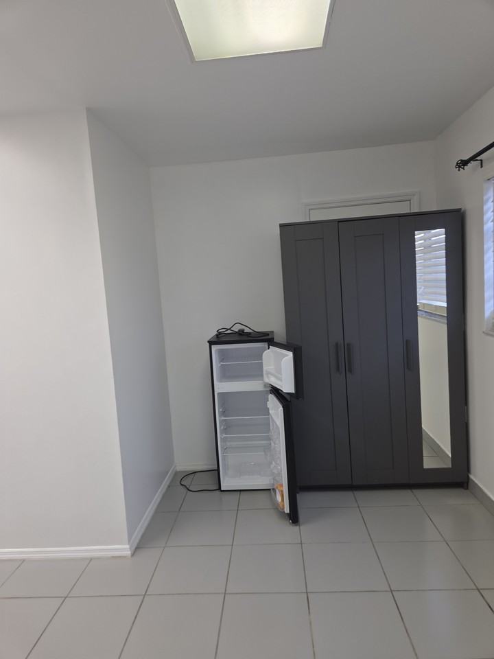 1531 N 69th Way - Photo 3 of 4