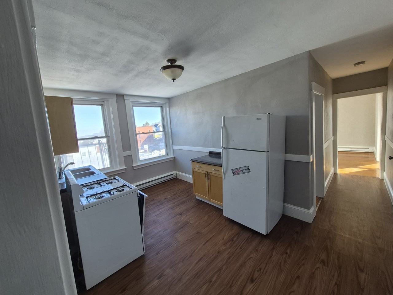 48 High St #4 - Photo 3 of 9