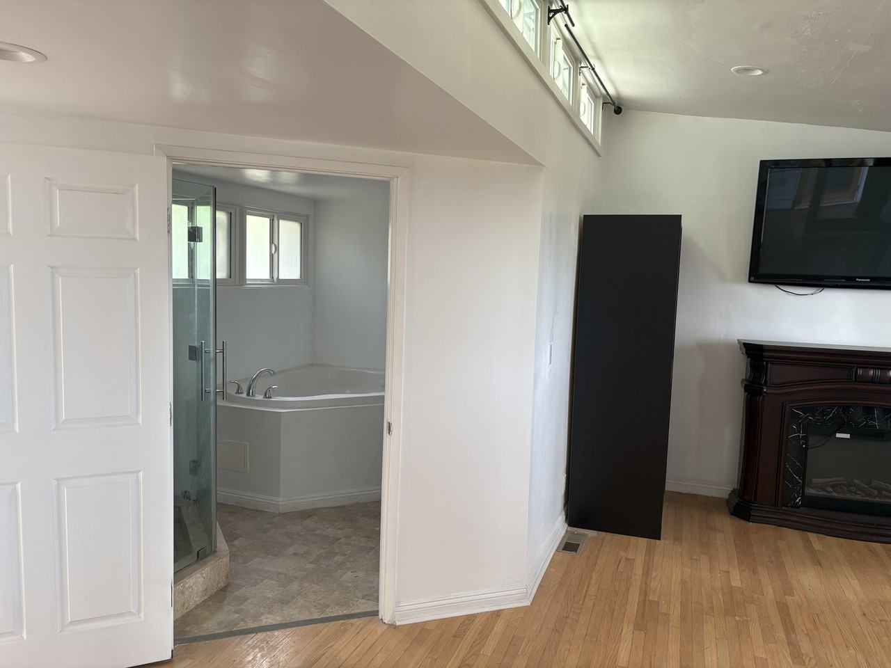 1400 San Remo Dr #1404 - Photo 5 of 8