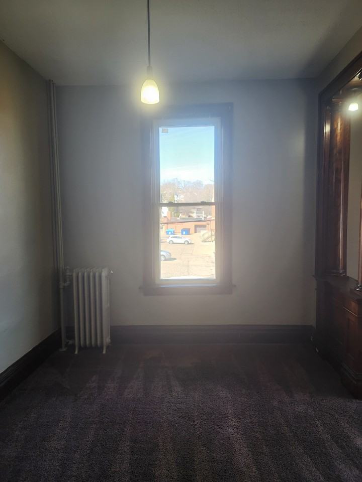 140 Loras Blvd #4 - Photo 2 of 10