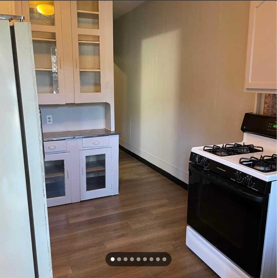 1334 Herr St #1stFL - Photo 3 of 10