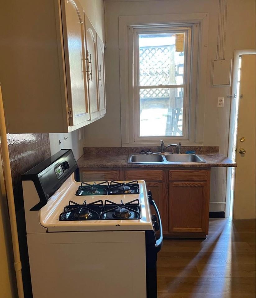 1334 Herr St #1stFL - Photo 6 of 10