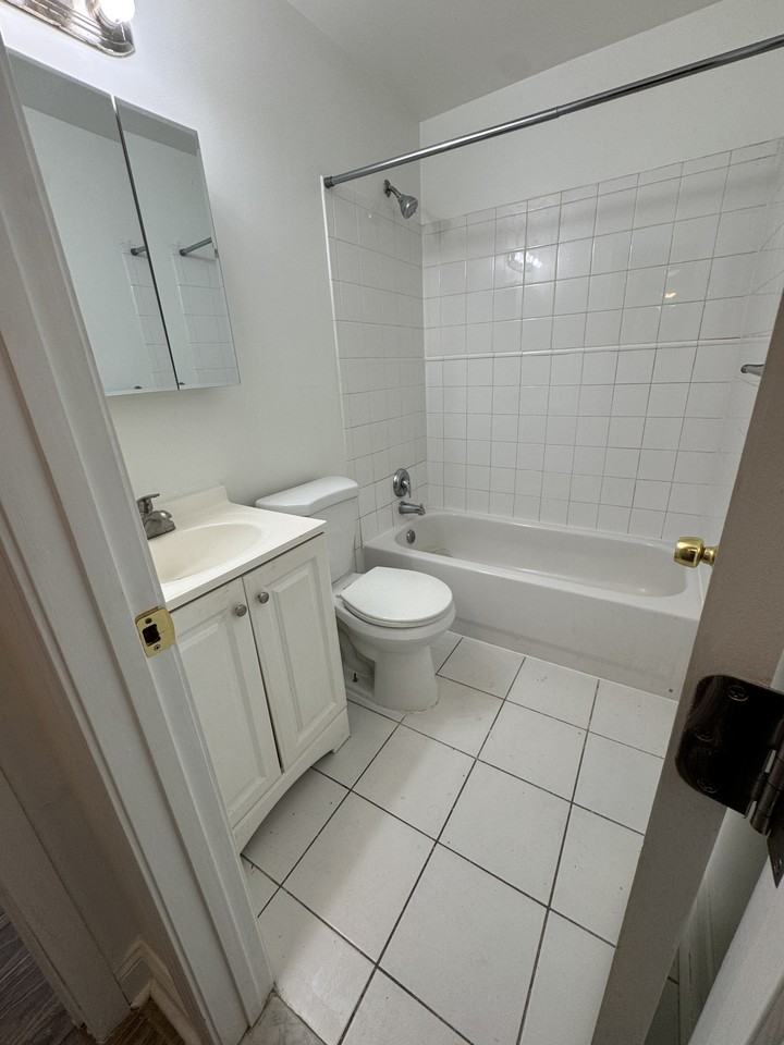 4110 Ames St Ne #14 - Photo 6 of 6