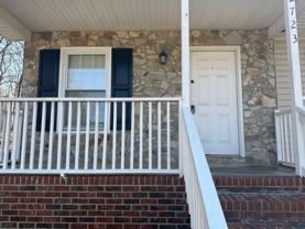 2723 Vestal St - Photo 1 of 1