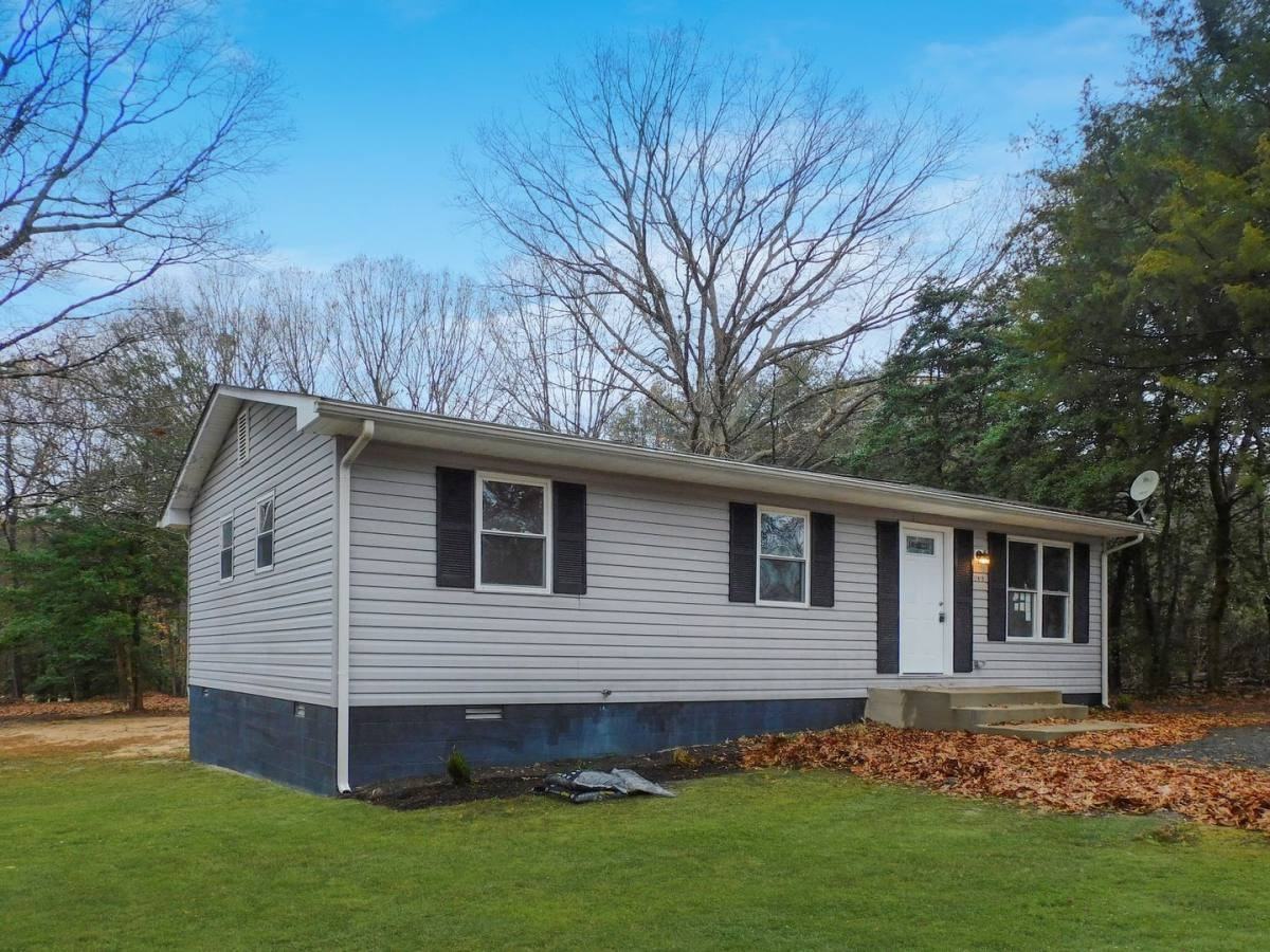 11415 Hg Trueman Rd - Photo 2 of 10